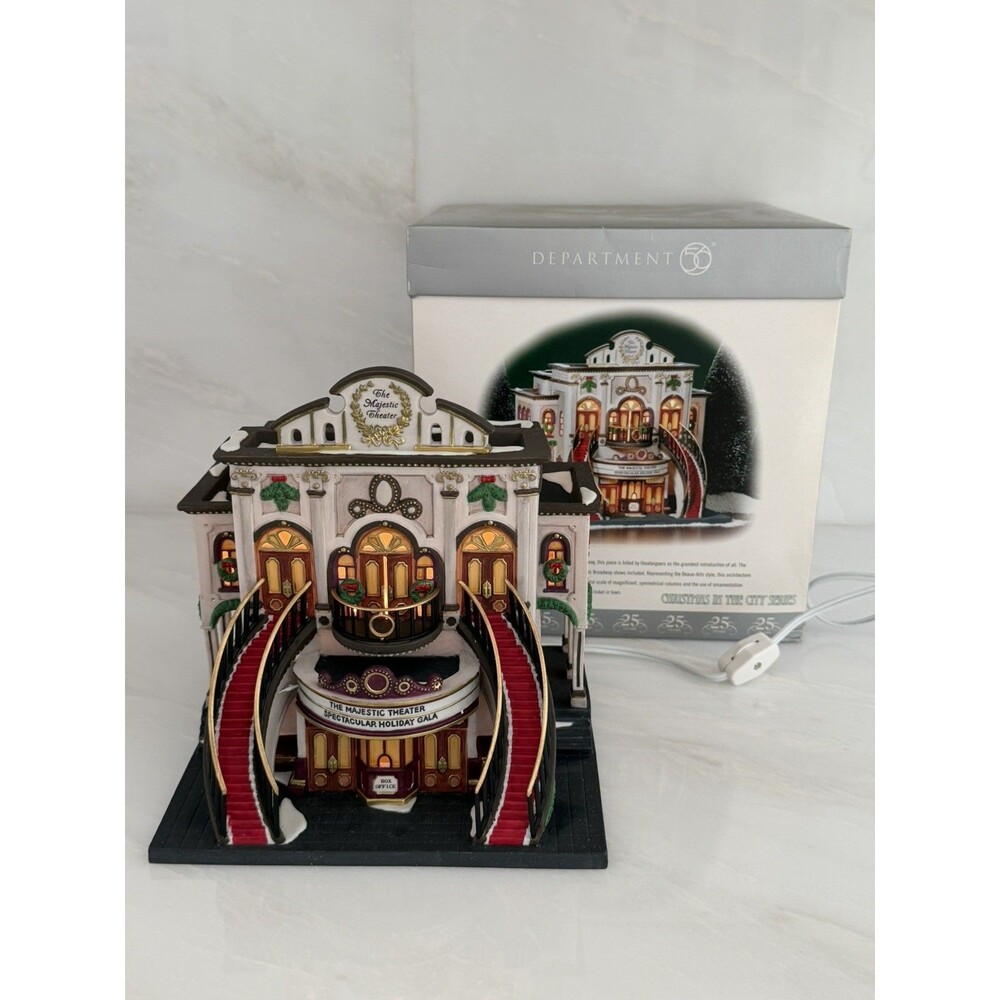 Department 56 Christmas in the City Collection – The Majestic Theater 58913